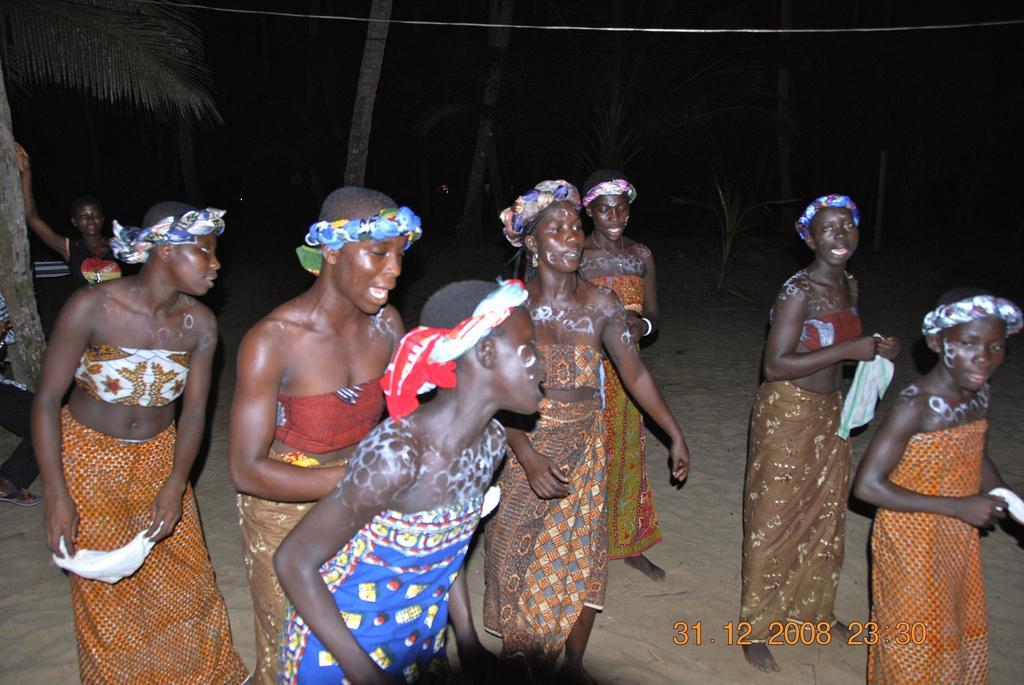 Ankobra Beach Resort Axim Bagian luar foto