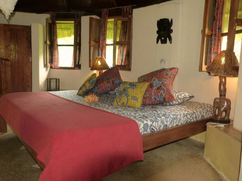 Ankobra Beach Resort Axim Ruang foto