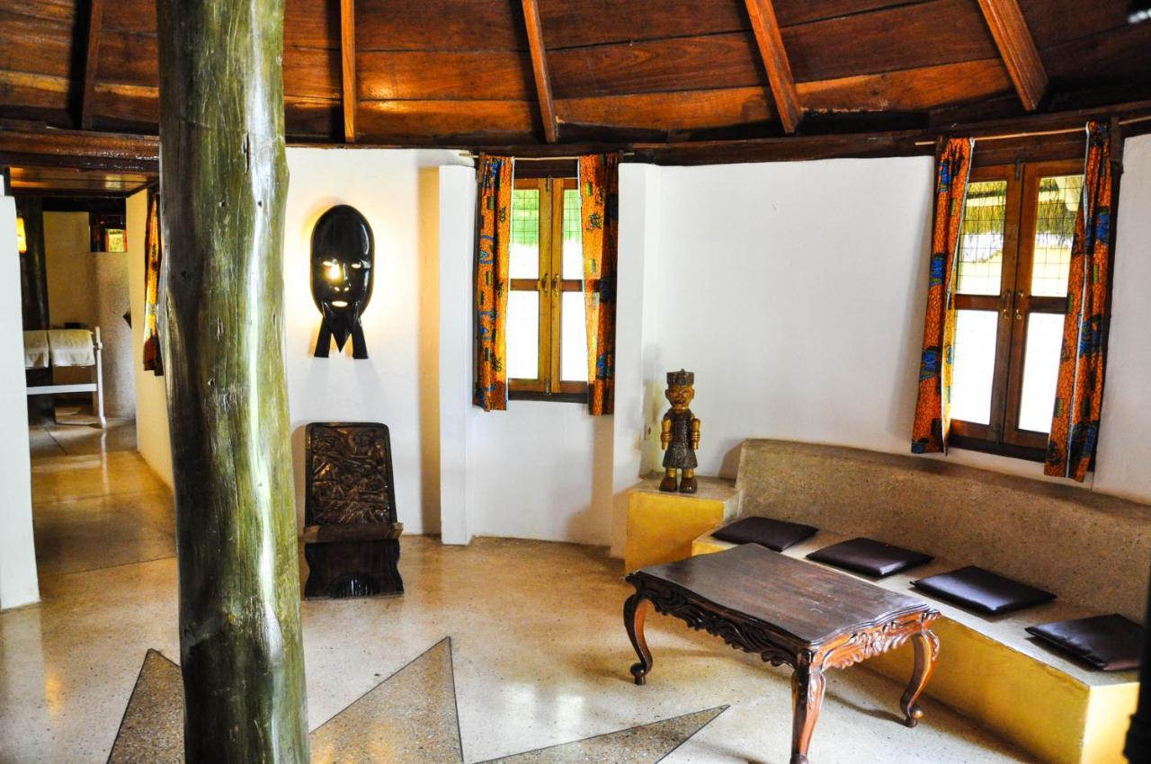 Ankobra Beach Resort Axim Bagian luar foto
